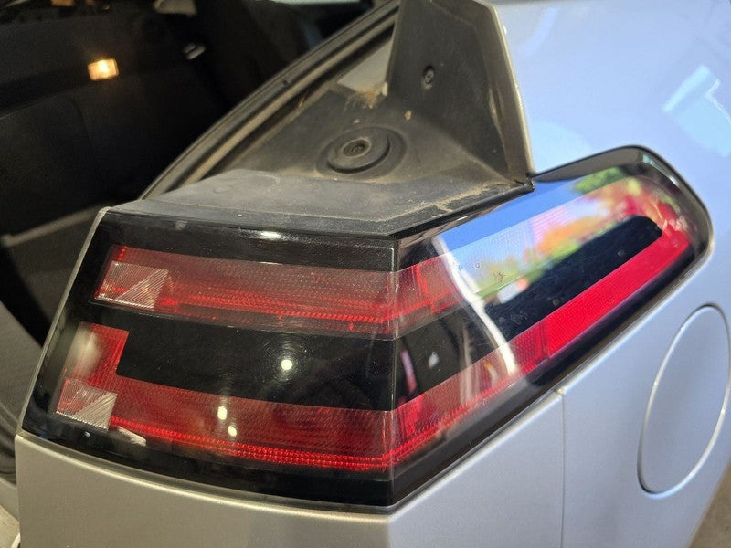 Passenger Tail Light Quarter Panel Mounted Red Lens Fits 11-15 VOLT 63