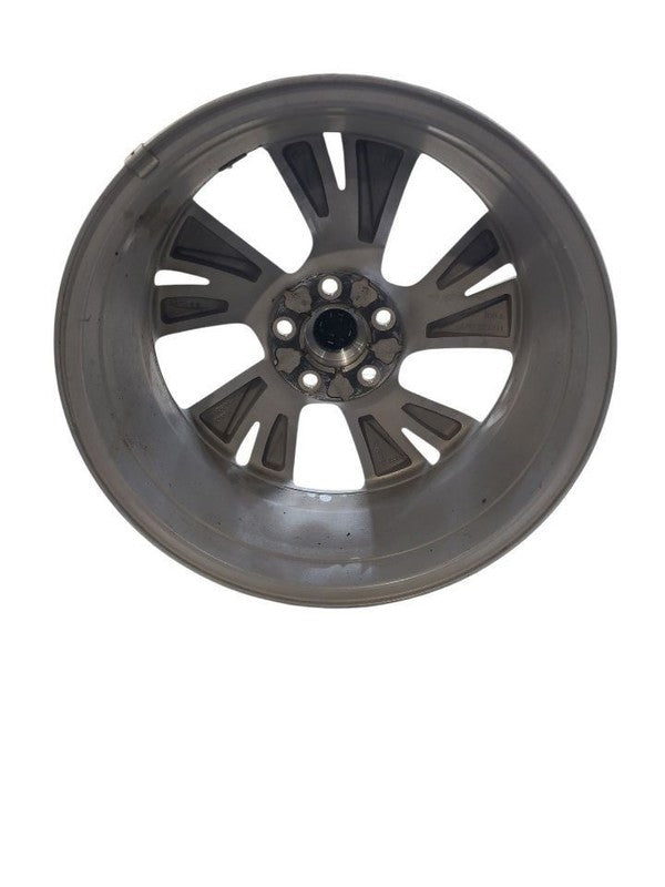 Wheel 18x7-1/2 Painted Silver Opt Rsz Fits 24-26 ENCORE GX 679803
