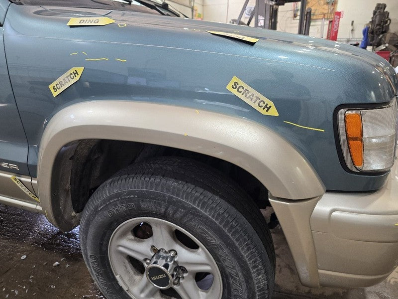 Passenger Fender With Fender Flare Fits 98-02 ISUZU TROOPER 646683