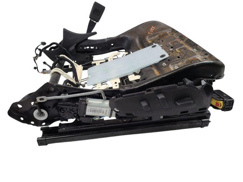 XT4       2019 Front Seat Track 629300