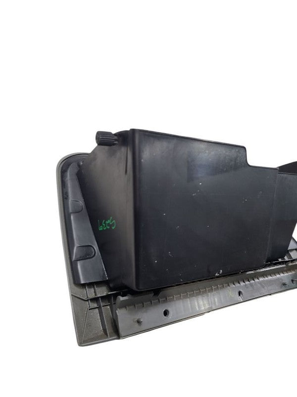F350SD    2005 Glove Box 647987