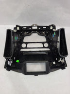 FOCUS     2015 Dash Bezel 555678
