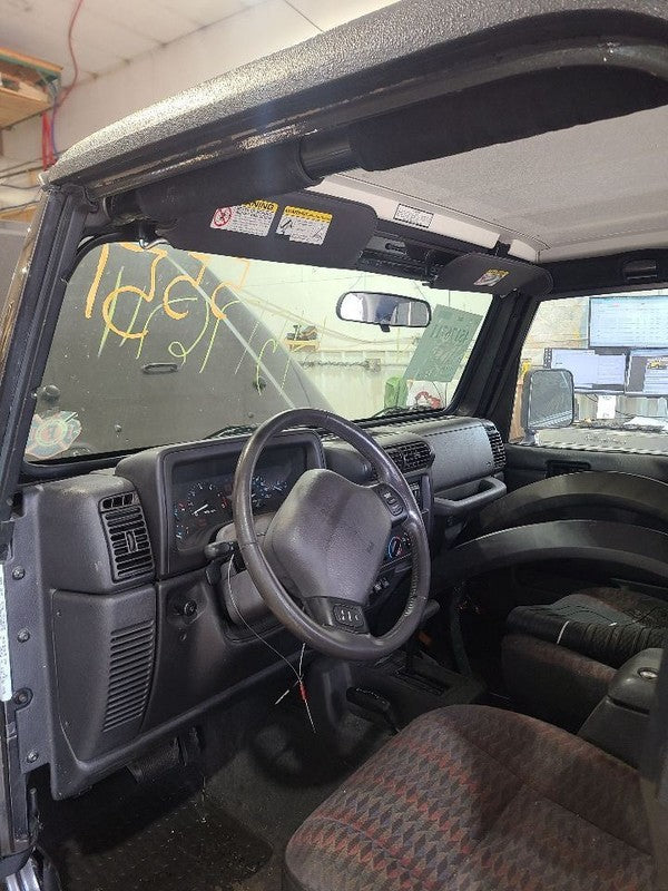 Radiator Fits 97-06 WRANGLER 668946