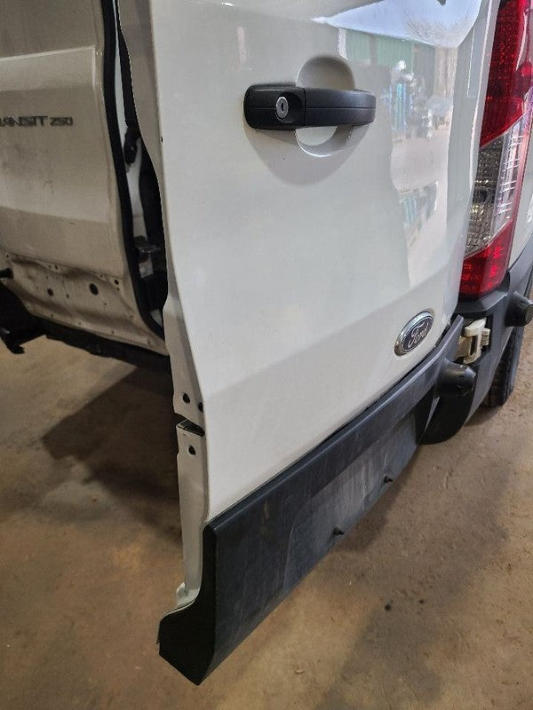 Passenger Rear Back Door Medium Roof Fits 15-25 TRANSIT 150 662700