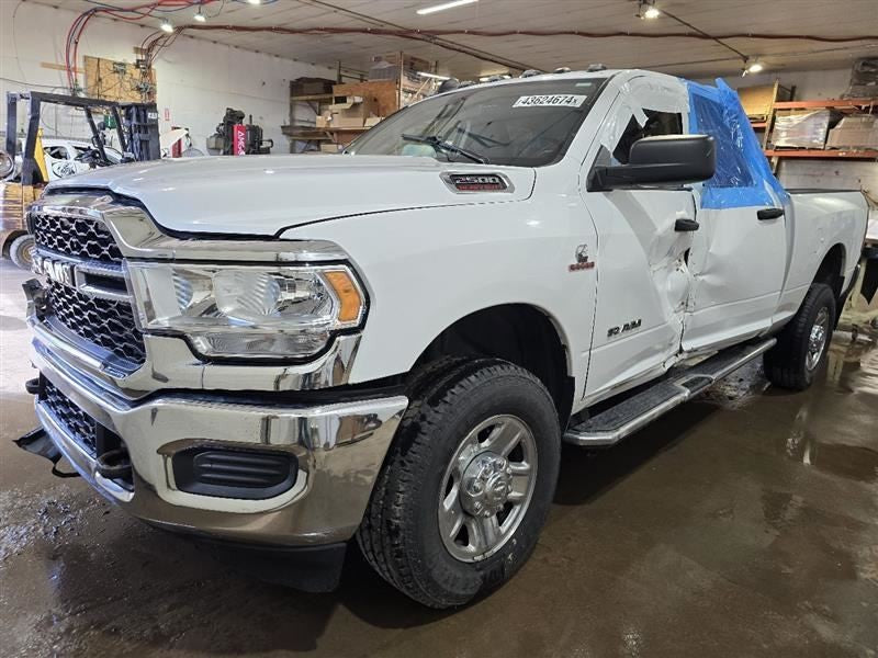 RAM2500   2020 Seat Belt Front 583900