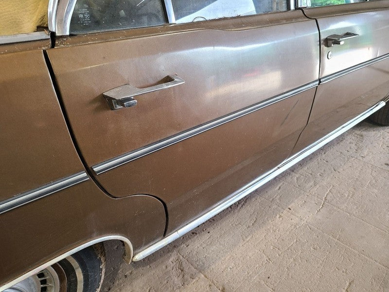 Passenger Right Front Door Excluding Sport Model 4 Door Fits 68-76 DAR