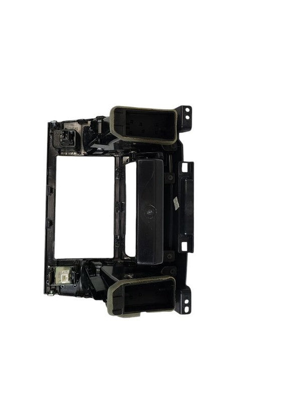 VERSA     2011 Dash Bezel 605215