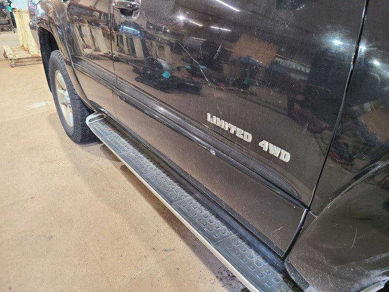 Passenger Front Door With Theft Deterrent Limited Fits 03-05 4 RUNNER 