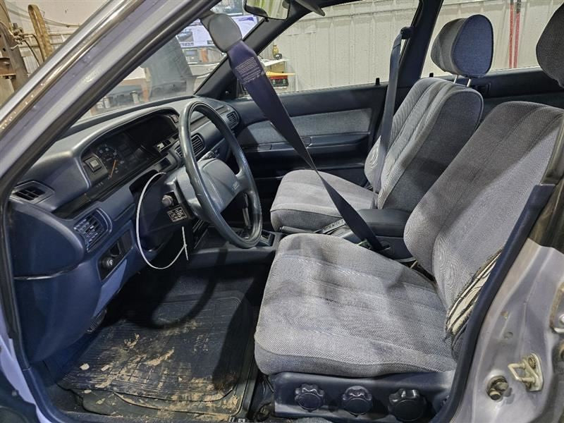 FRONT CAMRY     1988 Center Retractor with Shoulder Belts Seat Belt Fr