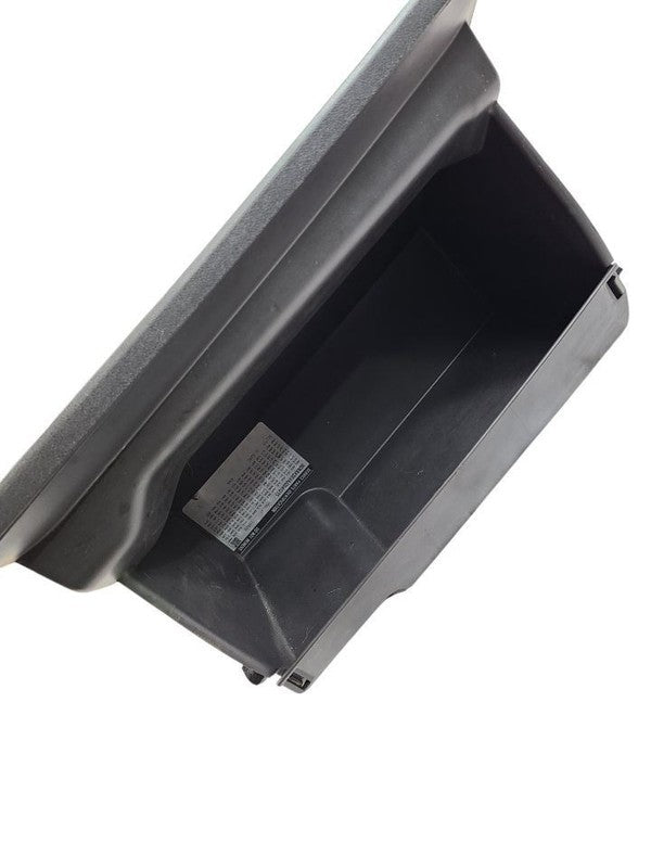 EQUINOX   2018 Glove Box 603560