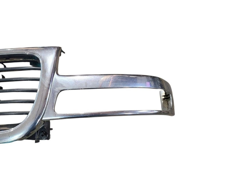 Grille Excluding Denali Fits 00-06 YUKON 650090