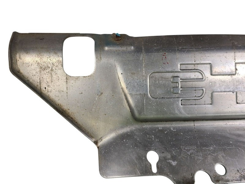 H3        2006 Engine Cover 645437