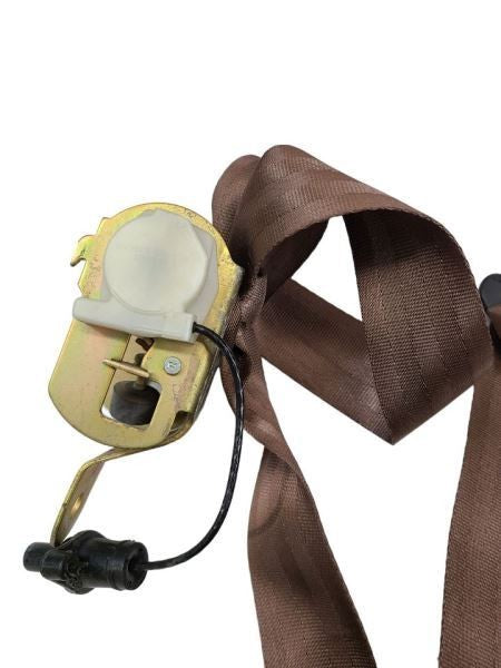 FRONT NEW YRK-R 1988 Driver's Side Retractor Seat Belt Front 581924