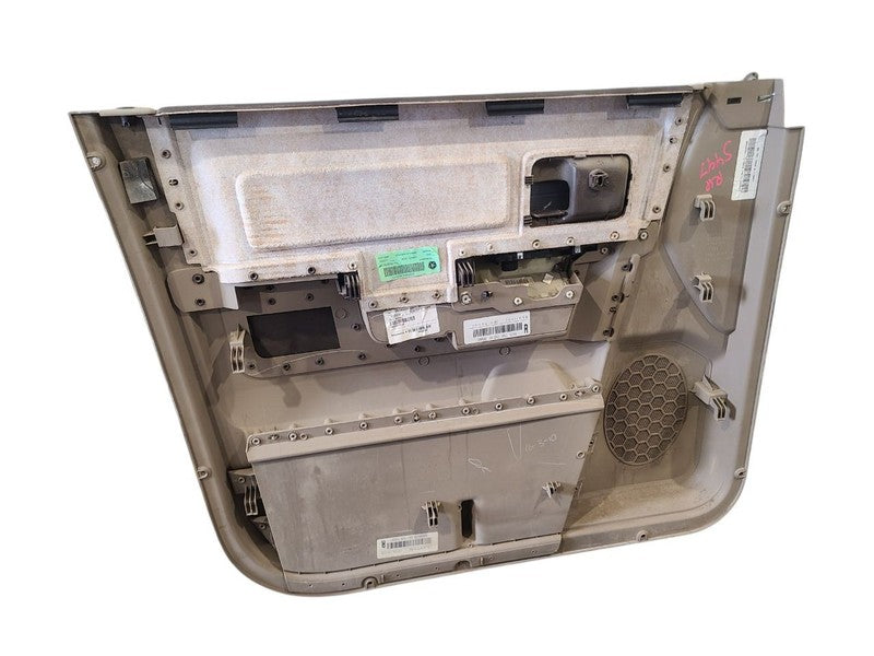 RAM2500   2010 Front Door Trim Panel 661990
