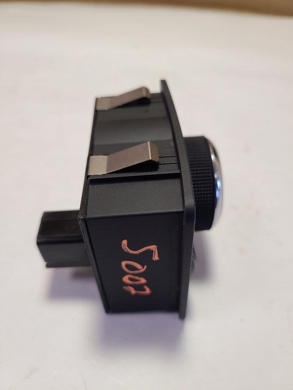 RAM1500   2018 Dash/Interior/Seat Switch 624764