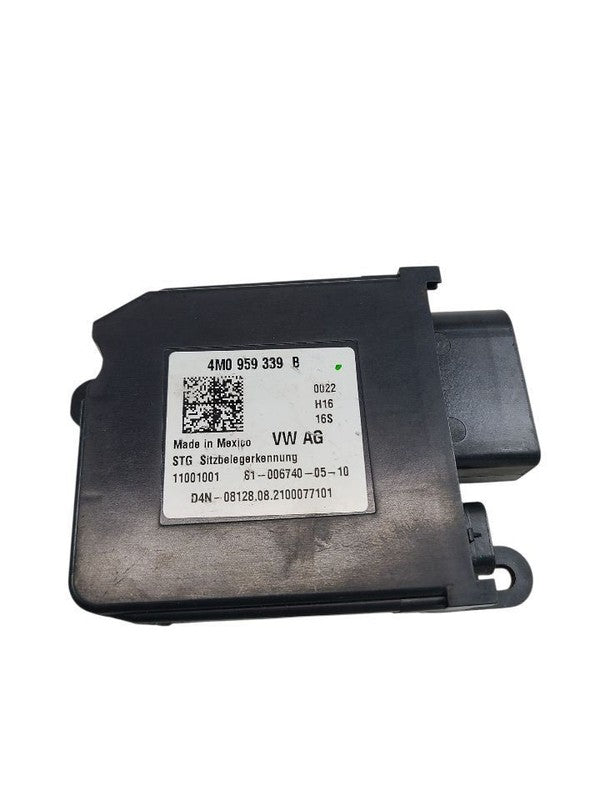 PASSAT    2022 Chassis ECM 649007