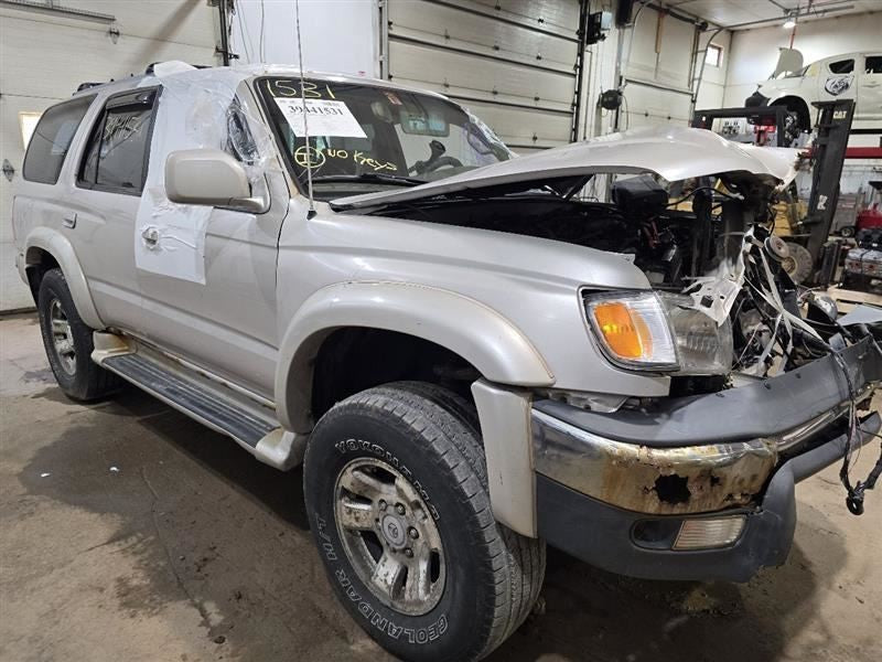 4 RUNNER  2000 Chassis ECM 588335
