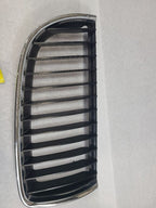 Passenger Grille Canada Market Upper Bumper Fits 06-08 BMW 323i 602498