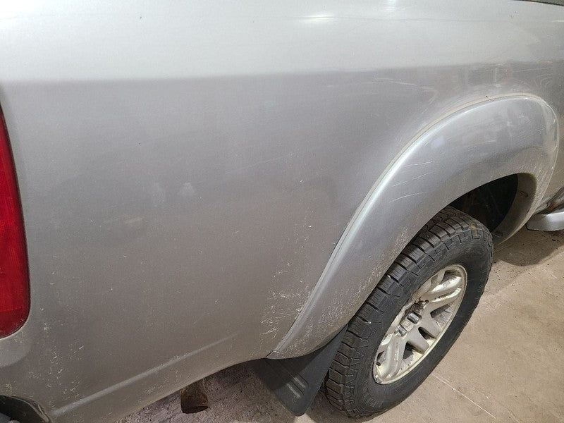 Pickup Box Crew Cab 4 Door With Fender Flare Fits 04-06 TUNDRA 667725