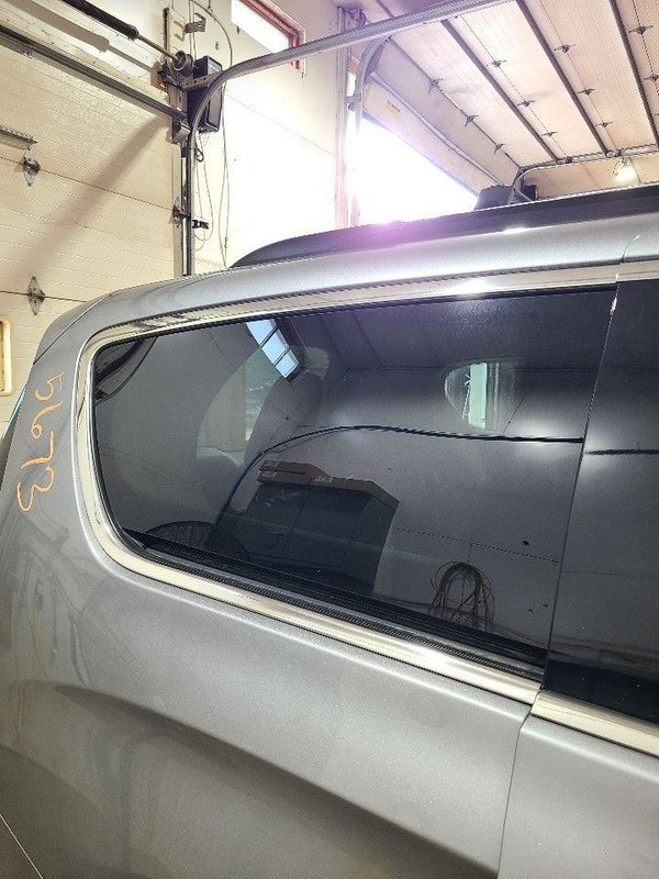 Passenger Right Quarter Glass Fits 17-25 PACIFICA 676369