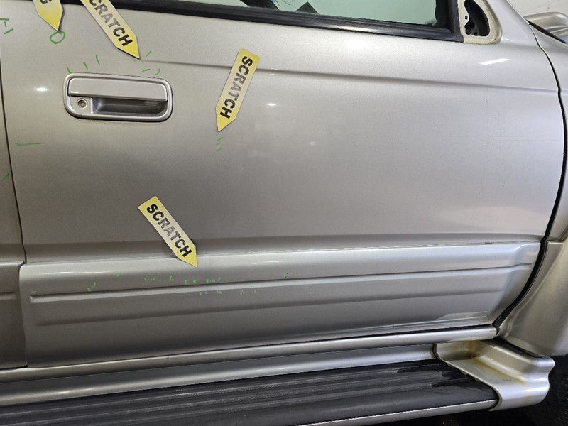 Passenger Front Door Limited Body Side Moulding Fits 96-02 4 RUNNER 62