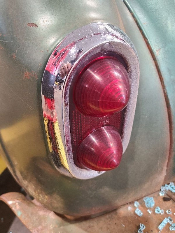 BUICK     1951 Tail Light 656454
