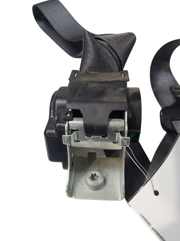 MKS       2009 Seat Belt Rear 643300