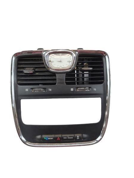 TOWN COUN 2011 Dash Bezel 587032