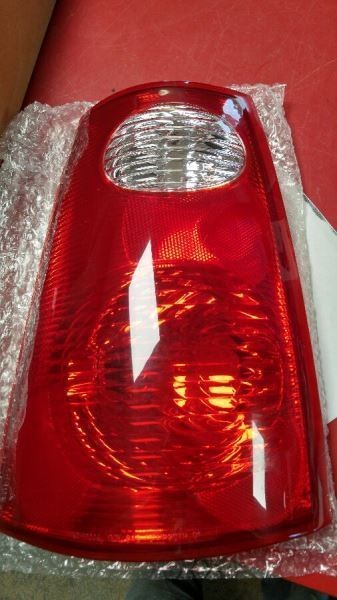 Driver Tail Light 4 Door Sport Trac Fits 01-05 EXPLORER 177050