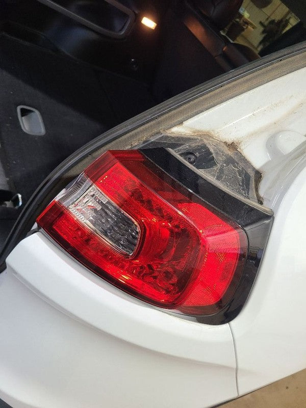 Passenger Tail Light Quarter Panel Mounted LED Fits 14-18 CHEROKEE 653