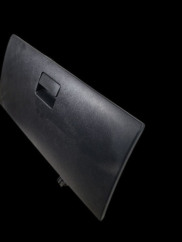 CX-9      2015 Glove Box 651736
