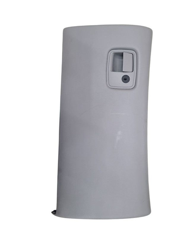LESABRE   2005 Glove Box 680673