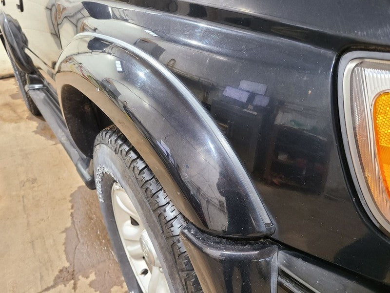 Passenger Fender With Fender Flare Large Fits 96-02 4 RUNNER 677443