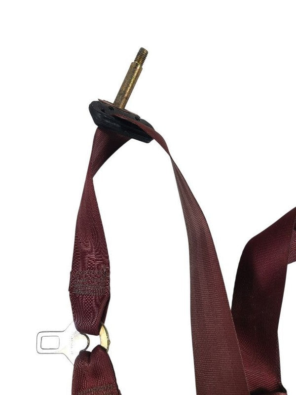 TCHEV1500 1990 Seat Belt Front 630570