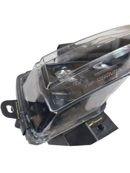 TESLA 3   2023 OEM Driver's Side Fog Corner/Park Light 578191