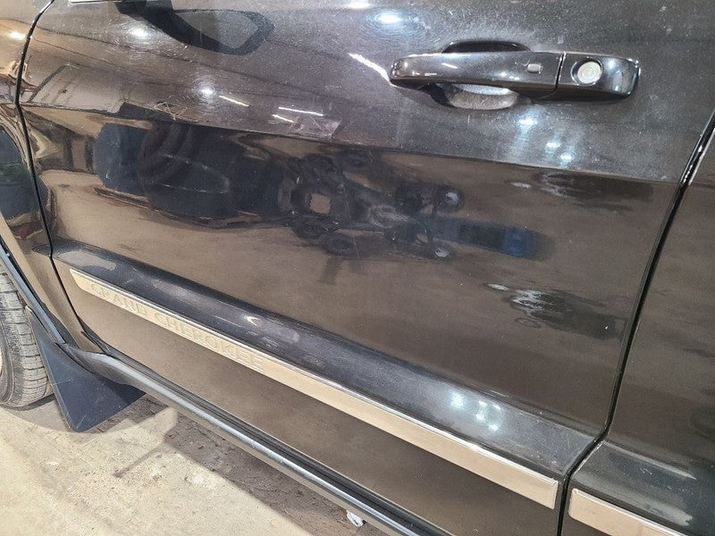 Driver Front Door Wk Body VIN E Or F 6th Digit Fits 11-22 GRAND CHEROK