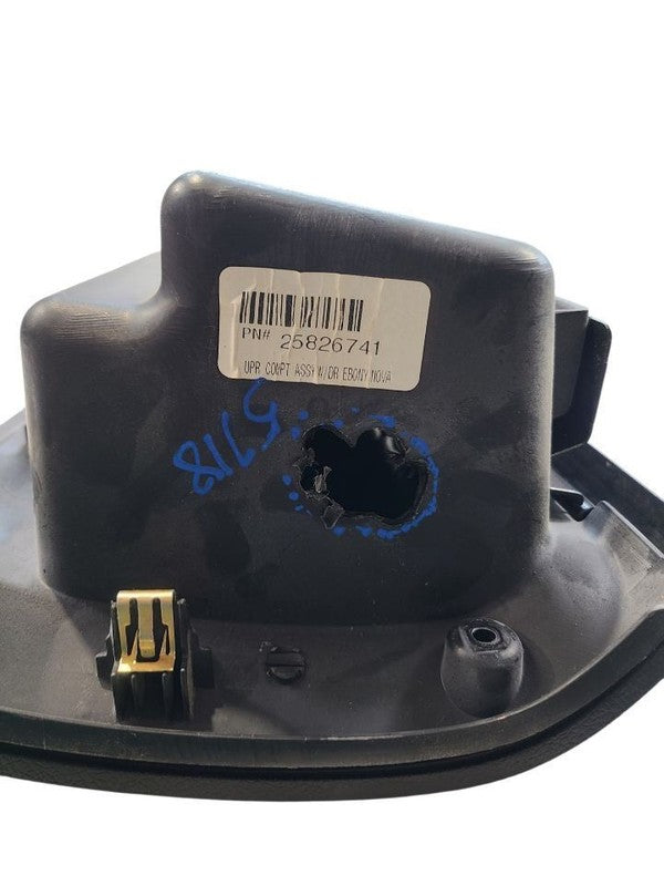 SILVRDO15 2010 Glove Box 679209