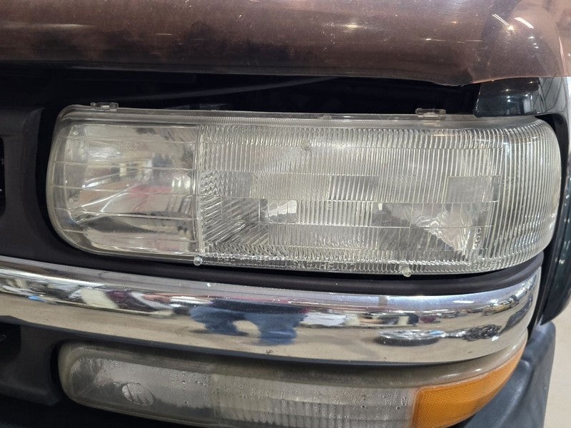 Driver Left Headlight Fits 00-06 SUBURBAN 1500 638786