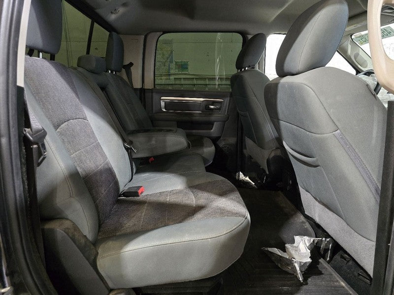 RAM1500   2018 Seat Belt Rear 624379