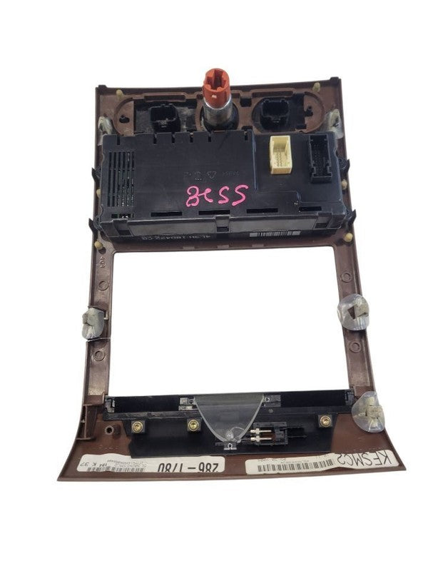 F150      2005 Dash Bezel 666944