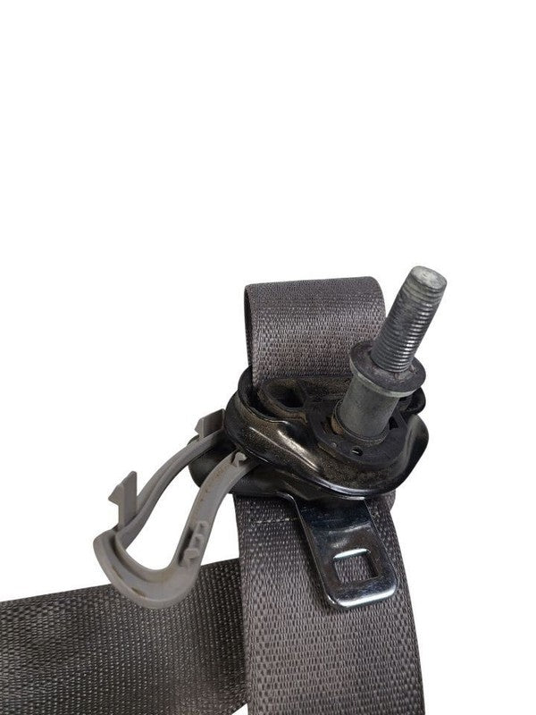 SUBURBN15 2015 Seat Belt Rear 647323