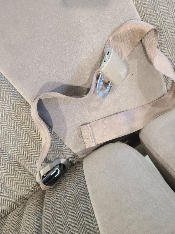 F150      1992 Front Seat 678301