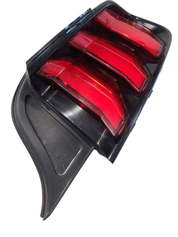 Passenger Right Tail Light Red Lens Fits 18-23 MUSTANG 663522