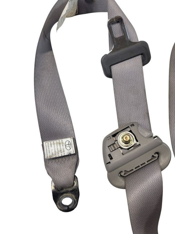 TUNDRA    2004 Seat Belt Rear 667737