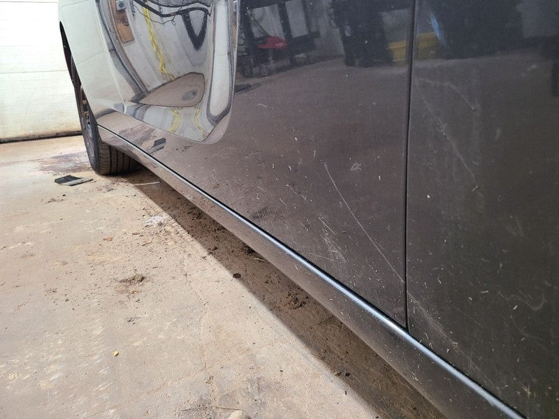 Passenger Right Front Door Fits 15-23 CHARGER 676155