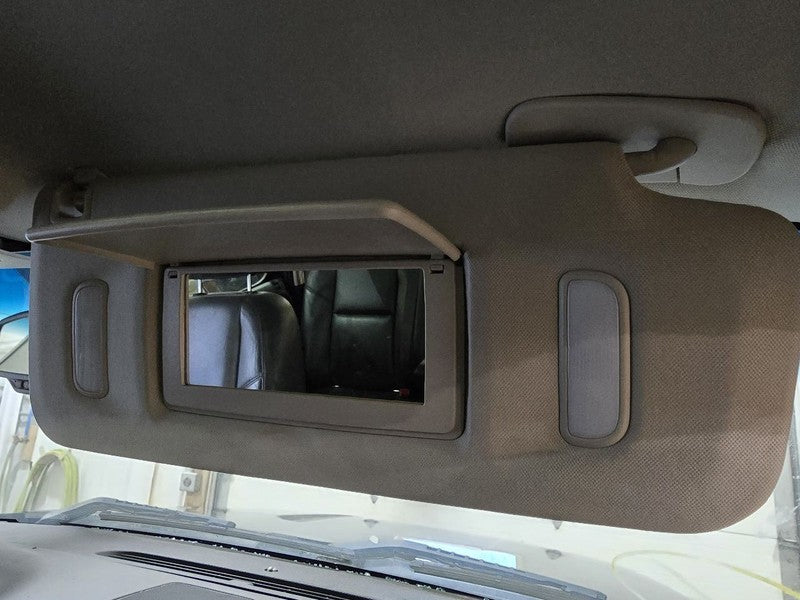 Passenger Right Sun Visor Illuminated Fits 07-14 ESCALADE 613161