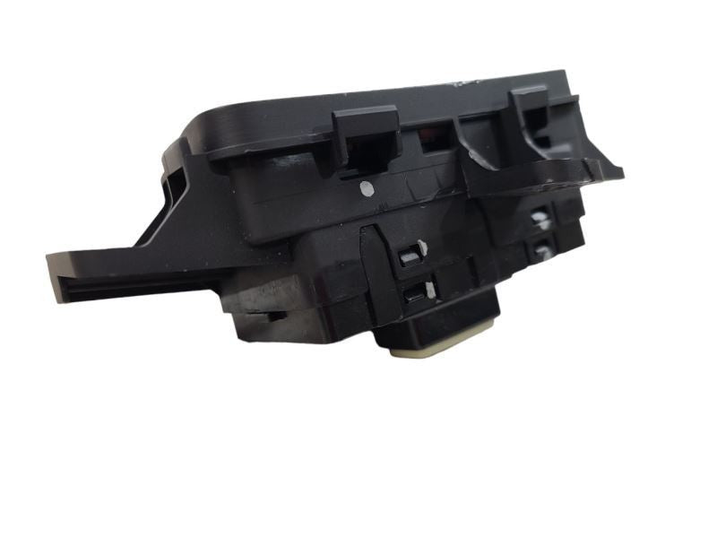 TUCSON    2022 Bed Light/Traction Control Dash/Interior/Seat Switch 58