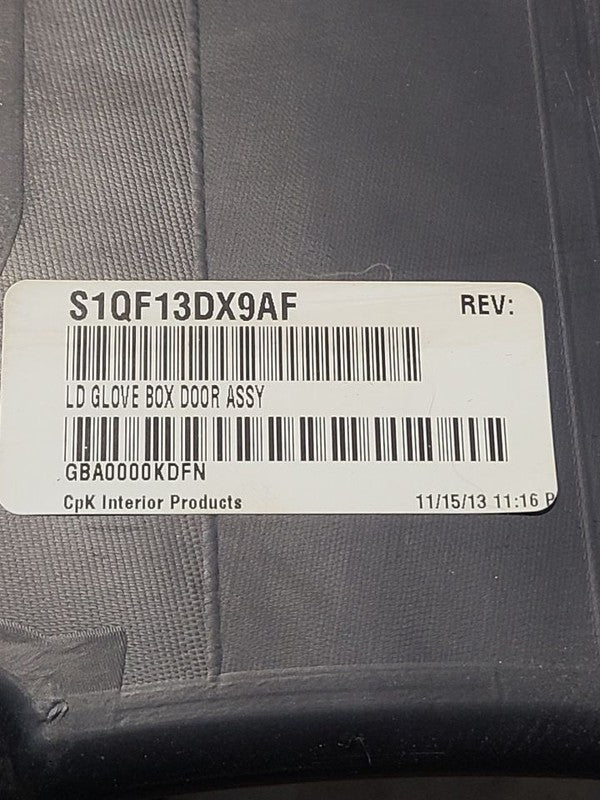 CHARGER   2014 Glove Box 663687