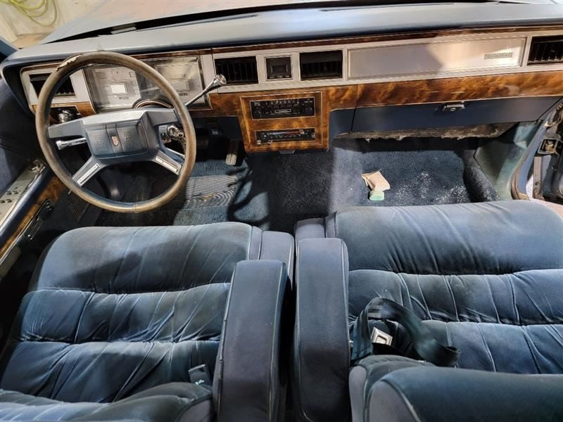 GRAND MAR 1986 Seat Belt Front 562716