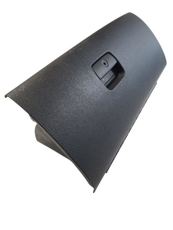 SUBURBN15 2013 Glove Box 663744